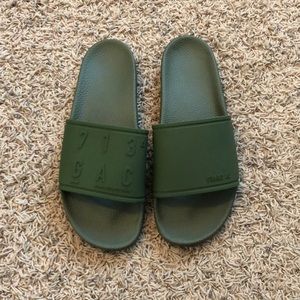 Men’s slides